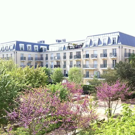 Disney, Comfortable 2 Bedrooms Family Apartment, 7 Pers, Wifi, Netflix Apartment *